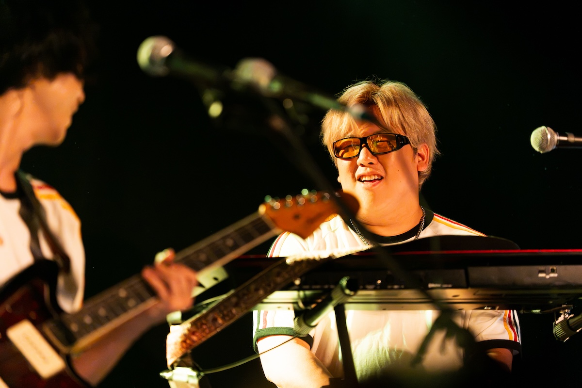 SIMILE LANDライブ写真